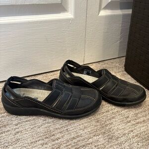 Black Cloudsteppers by Clarks Slip On Shoes - Size 7.5
